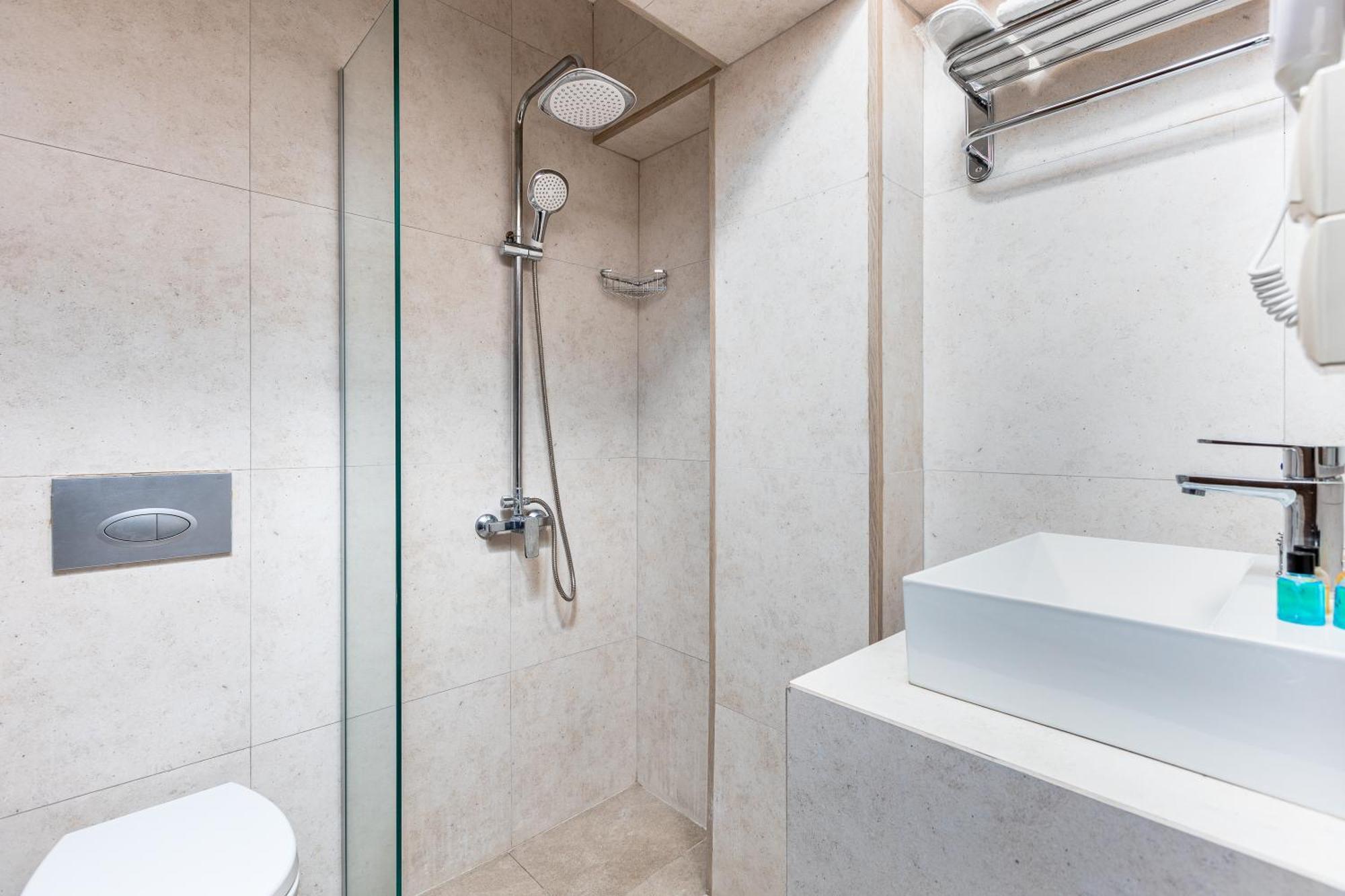 Alpine Lounge Boutique Hotel Kazbegi Δωμάτιο φωτογραφία