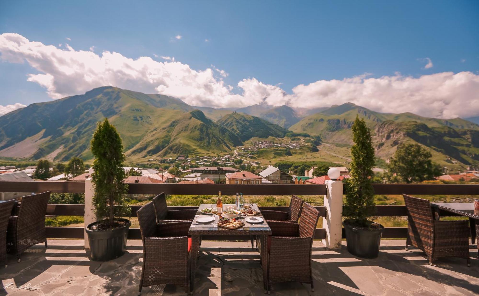 Alpine Lounge Boutique Hotel Kazbegi Εξωτερικό φωτογραφία