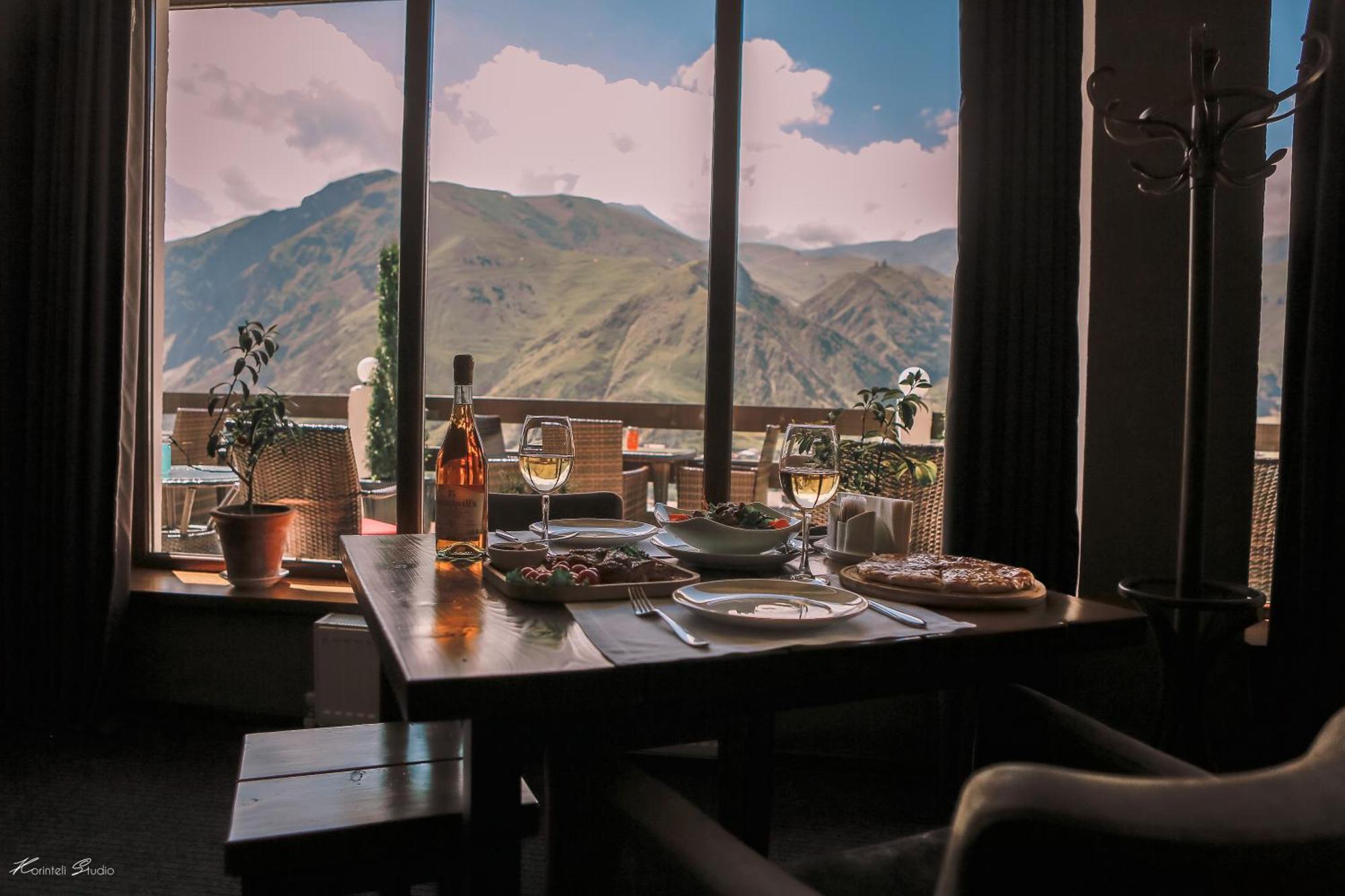 Alpine Lounge Boutique Hotel Kazbegi Εξωτερικό φωτογραφία