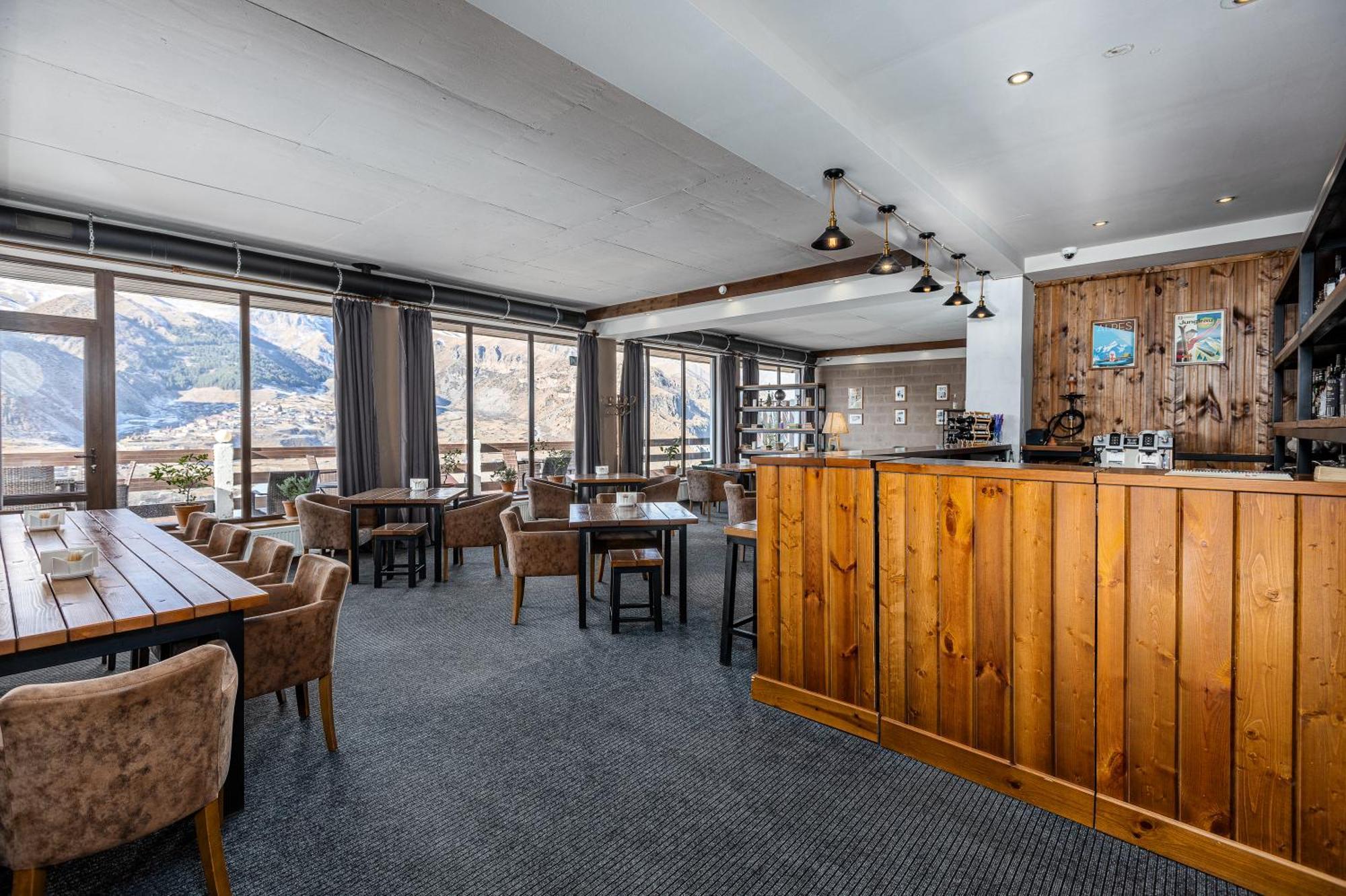 Alpine Lounge Boutique Hotel Kazbegi Εξωτερικό φωτογραφία