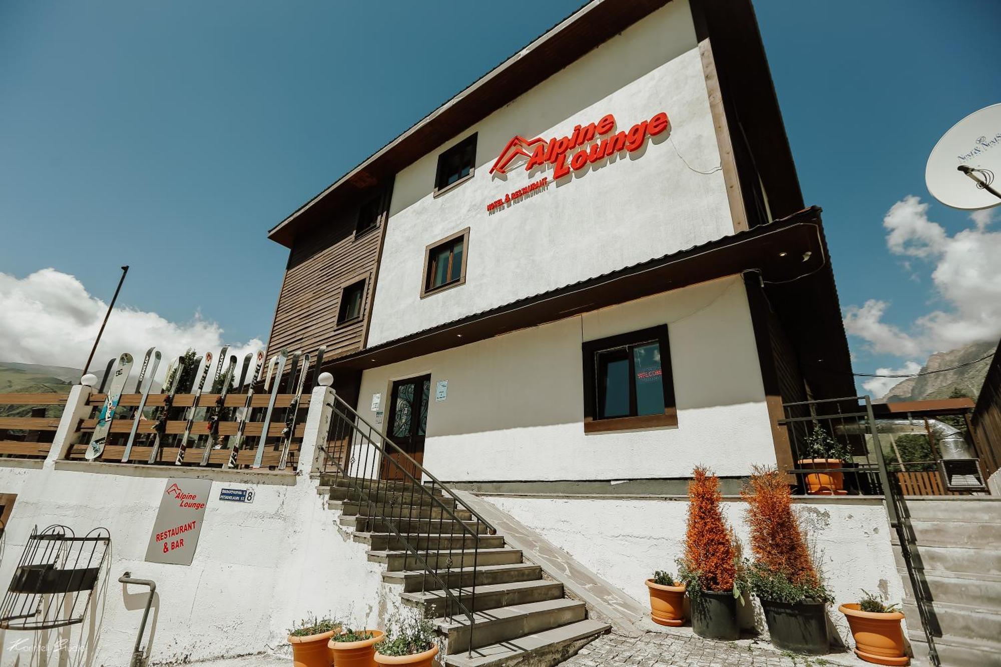 Alpine Lounge Boutique Hotel Kazbegi Εξωτερικό φωτογραφία