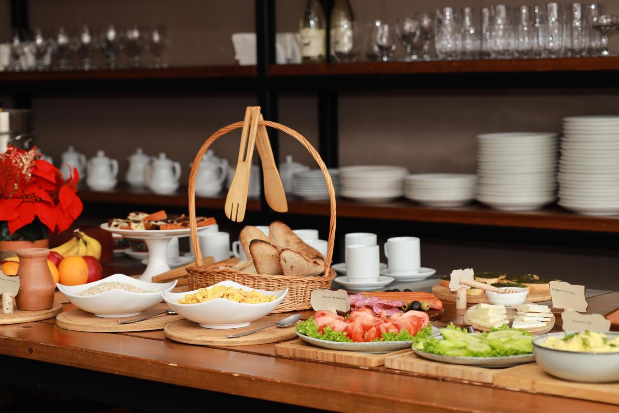 Alpine Lounge Boutique Hotel Kazbegi Εξωτερικό φωτογραφία