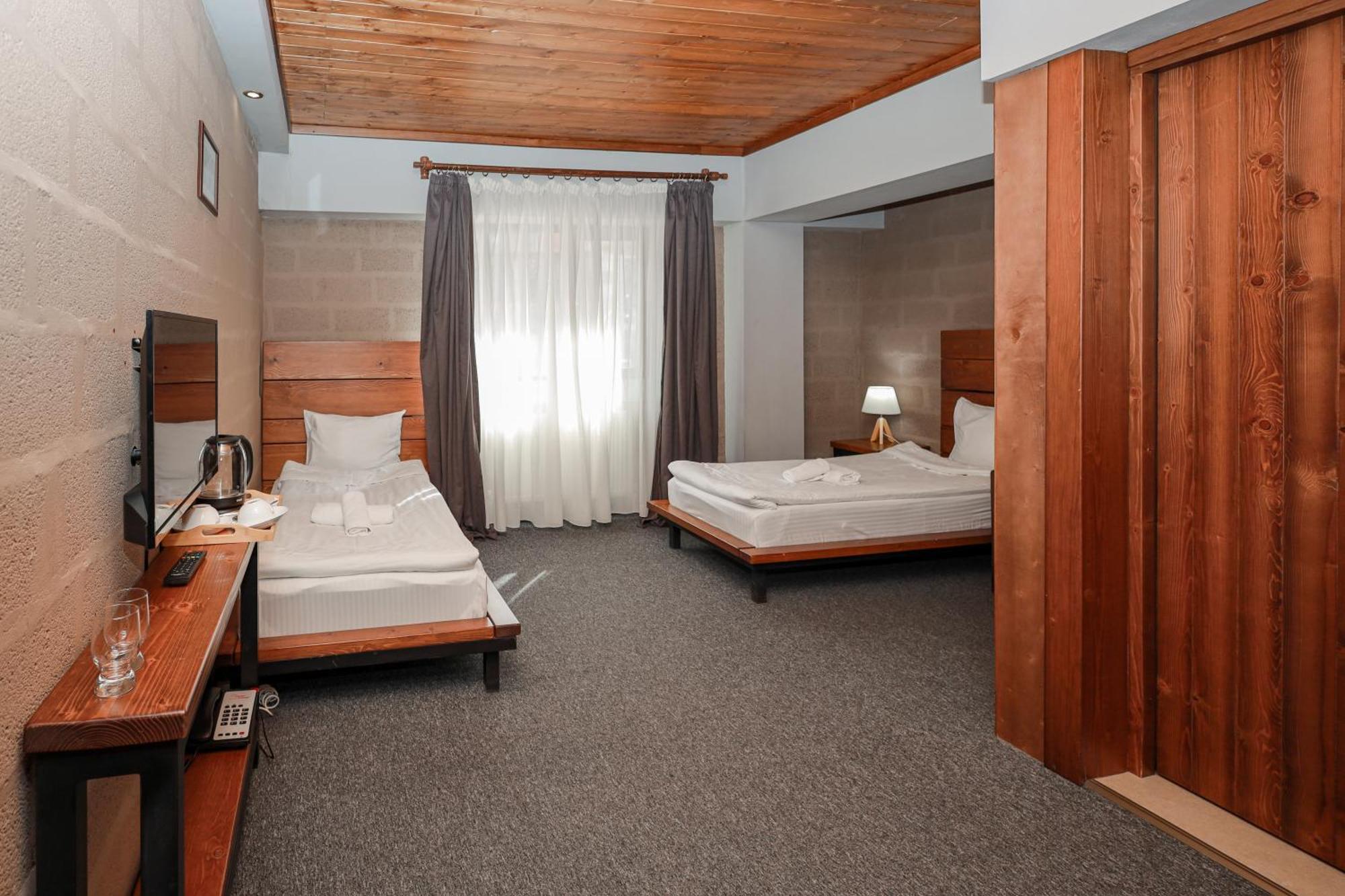 Alpine Lounge Boutique Hotel Kazbegi Εξωτερικό φωτογραφία