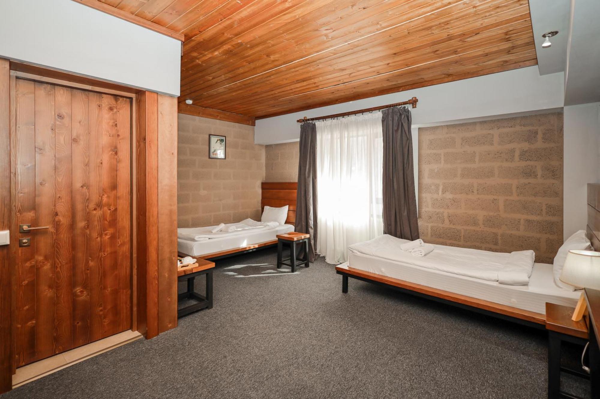Alpine Lounge Boutique Hotel Kazbegi Εξωτερικό φωτογραφία